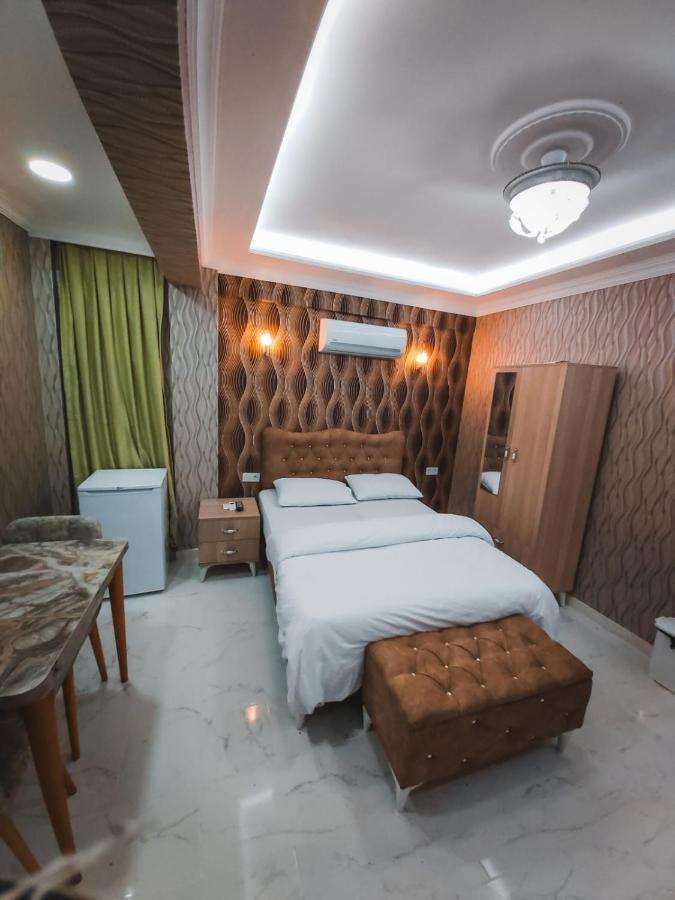 Diyar Cema Budget Hotel Istanbul Exteriör bild